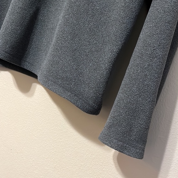 The North Face Gray Fleece Pullover - Picture 7 of 7